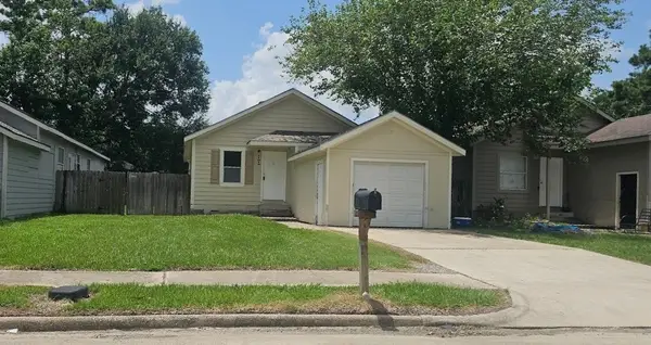 11919 Kingslake Forest Drive, Houston, TX 77044