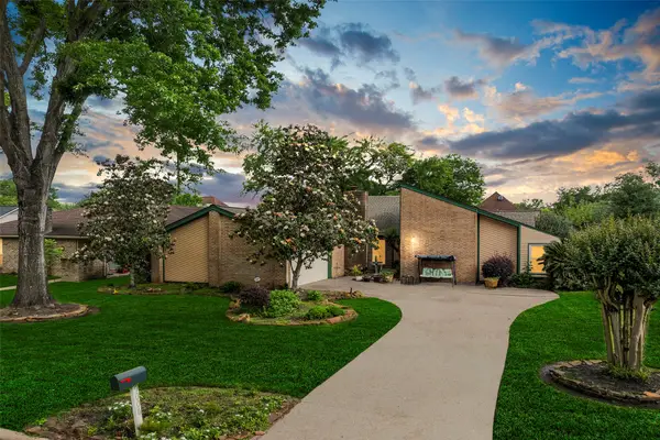 9006 Donys Drive, Houston, TX 77040