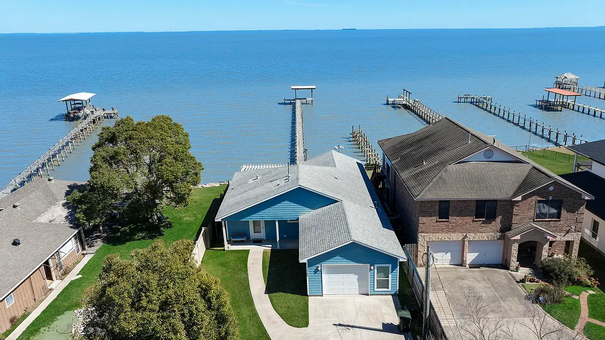 3723 Bayshore Drive, Bacliff, TX 77518 - #1