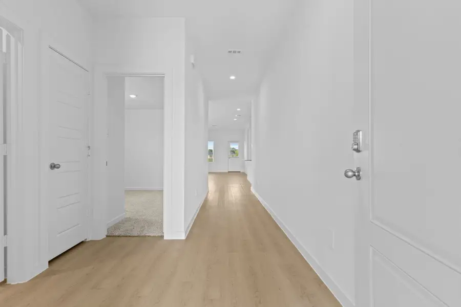 519 Robin Street, Angleton, TX 77515 - Image #2