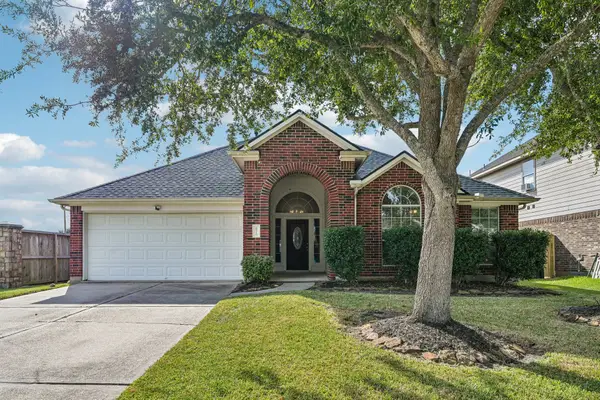 6516 Sterling Bay Lane, Dickinson, TX 77539