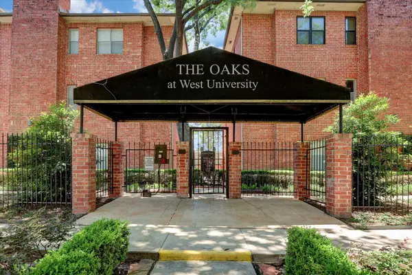 4041 Law Street #512, Houston, TX 77005