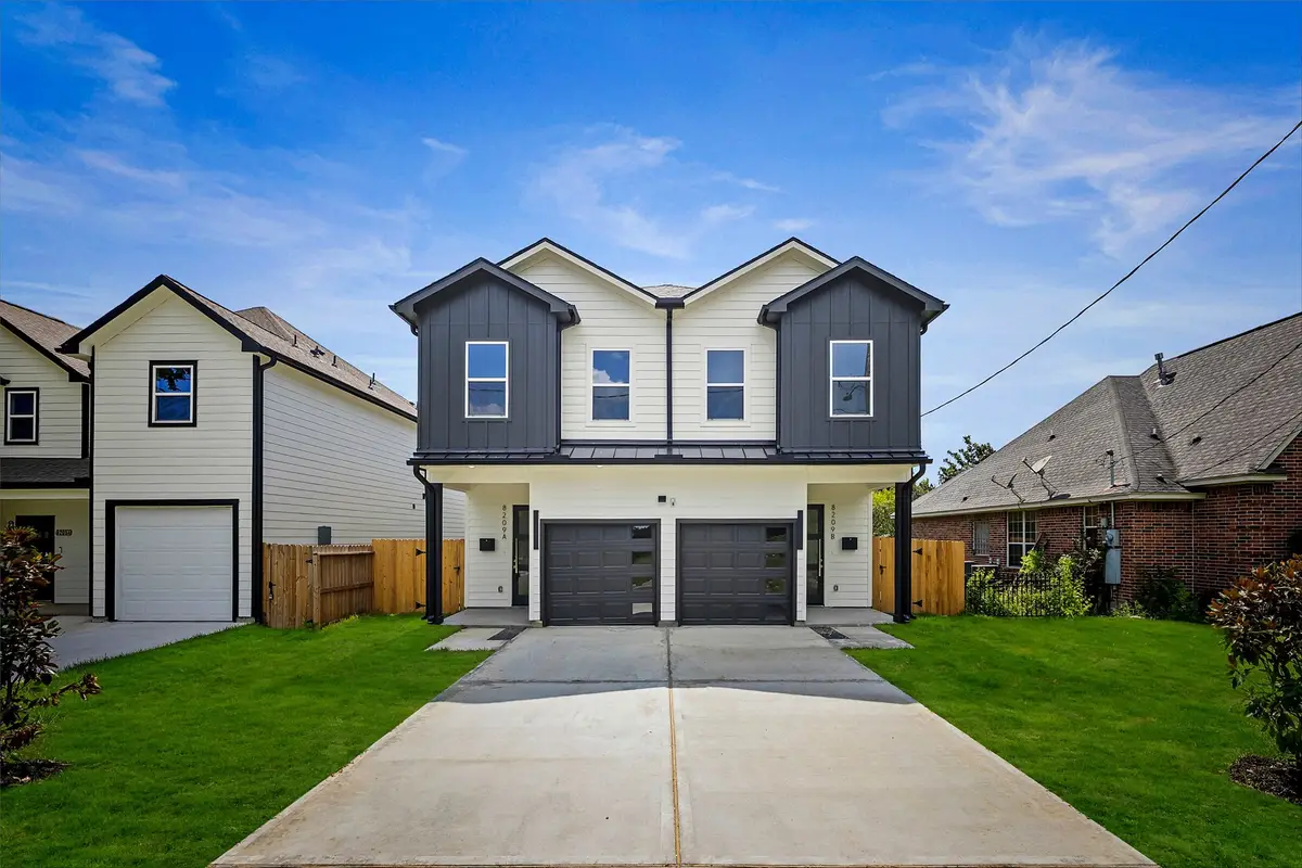 8209 Carver Road #A/B, Houston, TX 77088 - #1