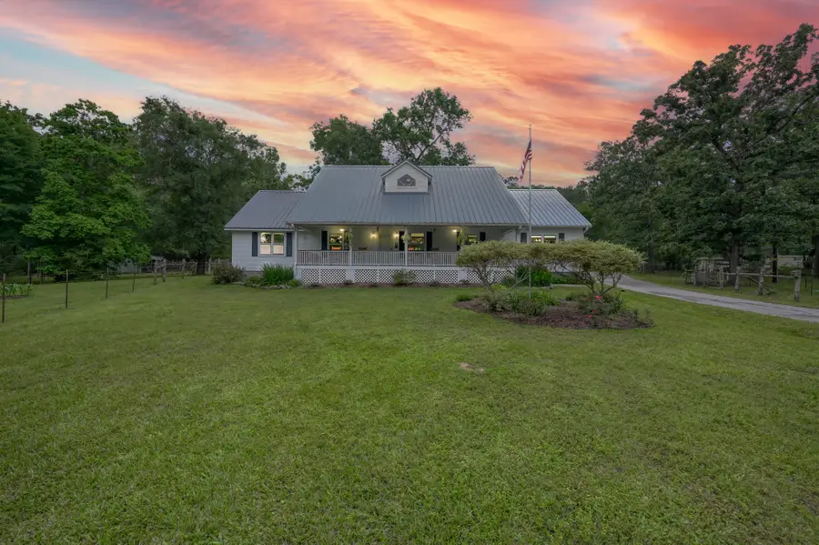 197 Sunset Lake, Huntsville, TX 77340 - #3