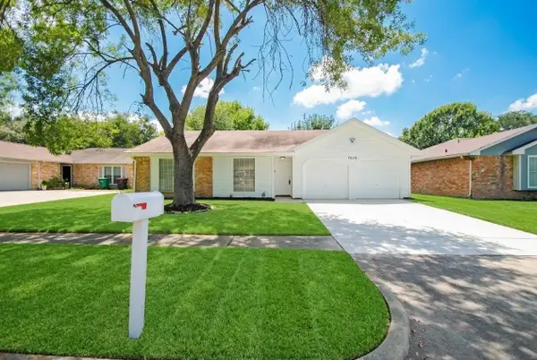 7010 Tara Drive, Richmond, TX 77469