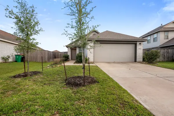 14534 Broadbury Pond Road, Rosharon, TX 77583