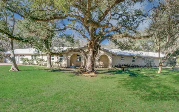 4029 County Road 326, Alvin, TX 77511