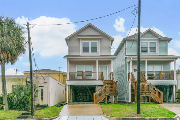 4505 Bernardo De Galvez, Galveston, TX 77551