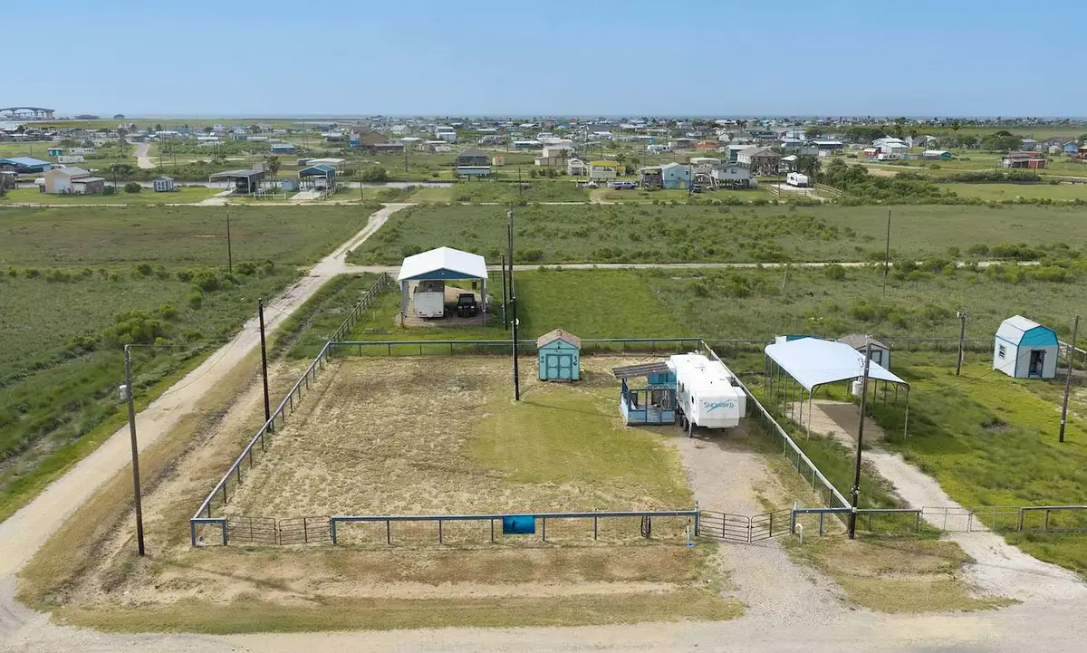 185 Curlew Street, Sargent, TX 77414 - #1