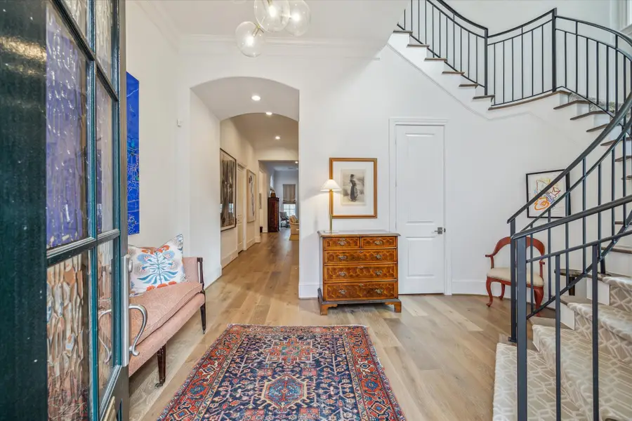 7 N Raintree Hollow Lane, Houston, TX 77027 - Image #2