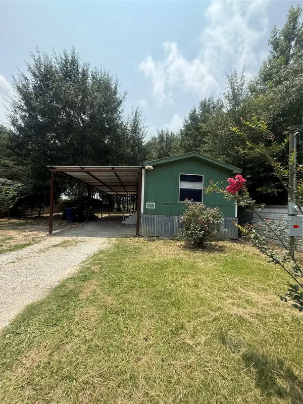 984 County Road 3405, Cleveland, TX 77327