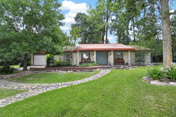 3837 Summer Lane, Huntsville, TX 77340
