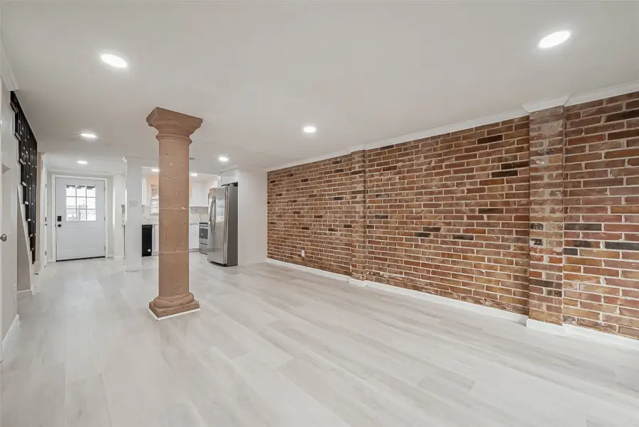 12 Hyde Park Boulevard #7, Houston, TX 77006 - Image #2