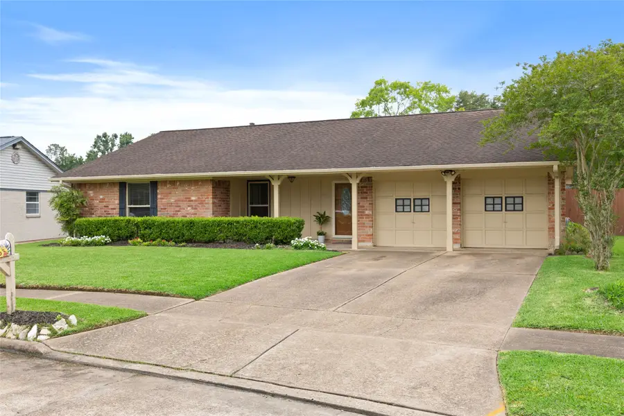 1922 Crooked Creek Lane, Pearland, TX 77581 - #2