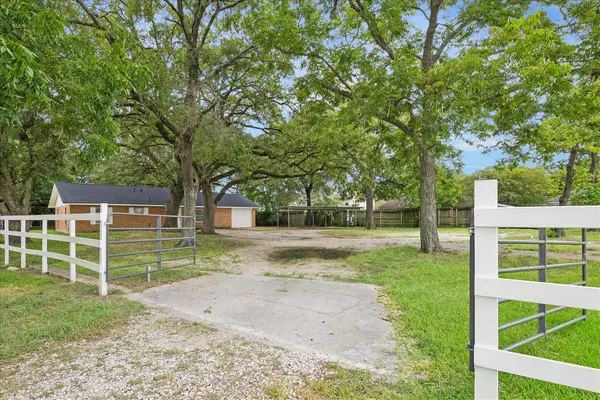5615 Spring Cypress Road, Spring, TX 77379