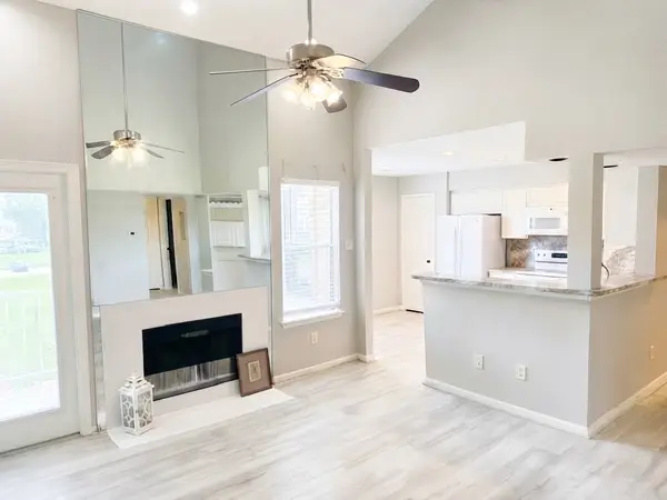2011 Spenwick Drive #522, Houston, TX 77055