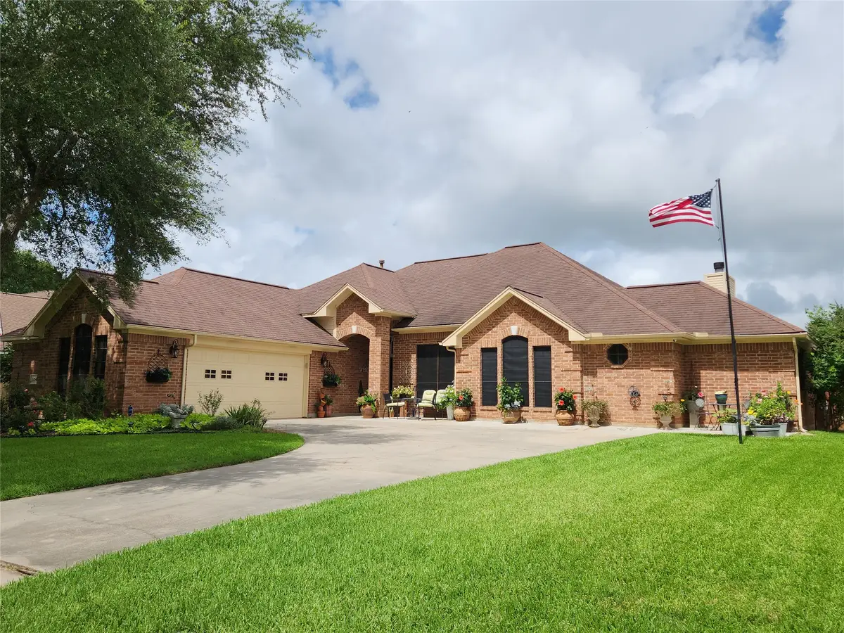 104 Portulaca Street, Lake Jackson, TX 77566 - #1