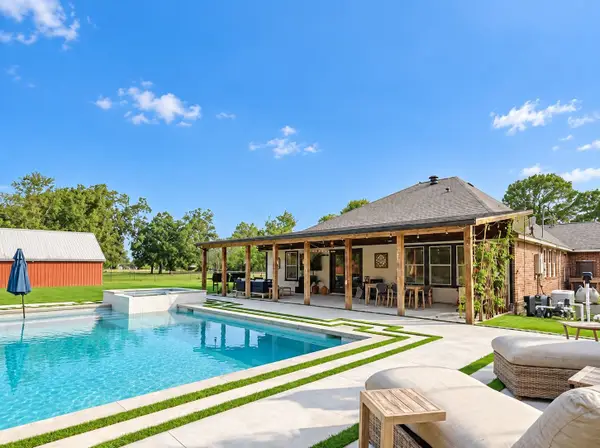 1114 Wagon Road, Simonton, TX 77485