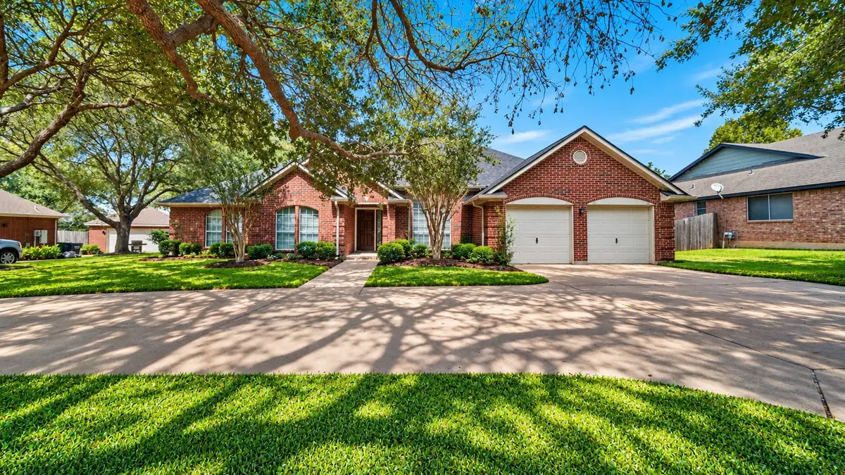 2505 Mustang Road, Brenham, TX 77833 - #1