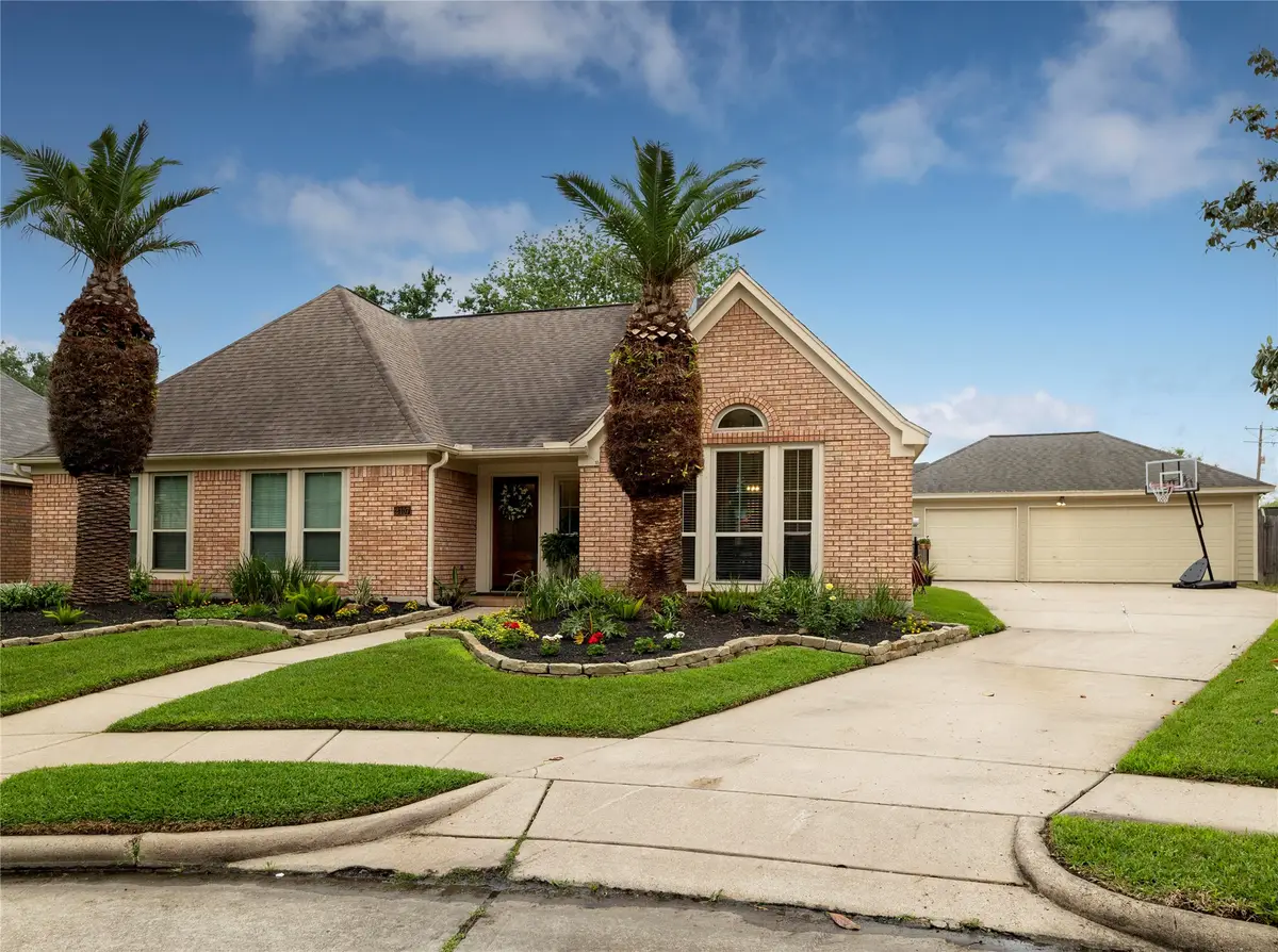 2107 Lakeway Drive, League City, TX 77573 - Image #1