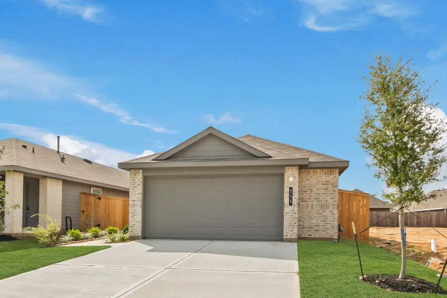 555 Belle Springs Lane, Conroe, TX 77301 - Image #2