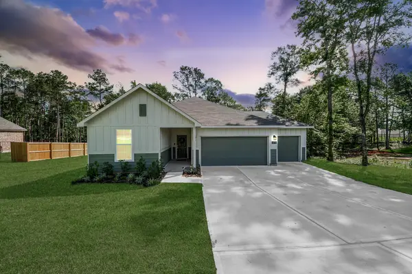11779 Oakwood Ranch Drive, Willis, TX 77378