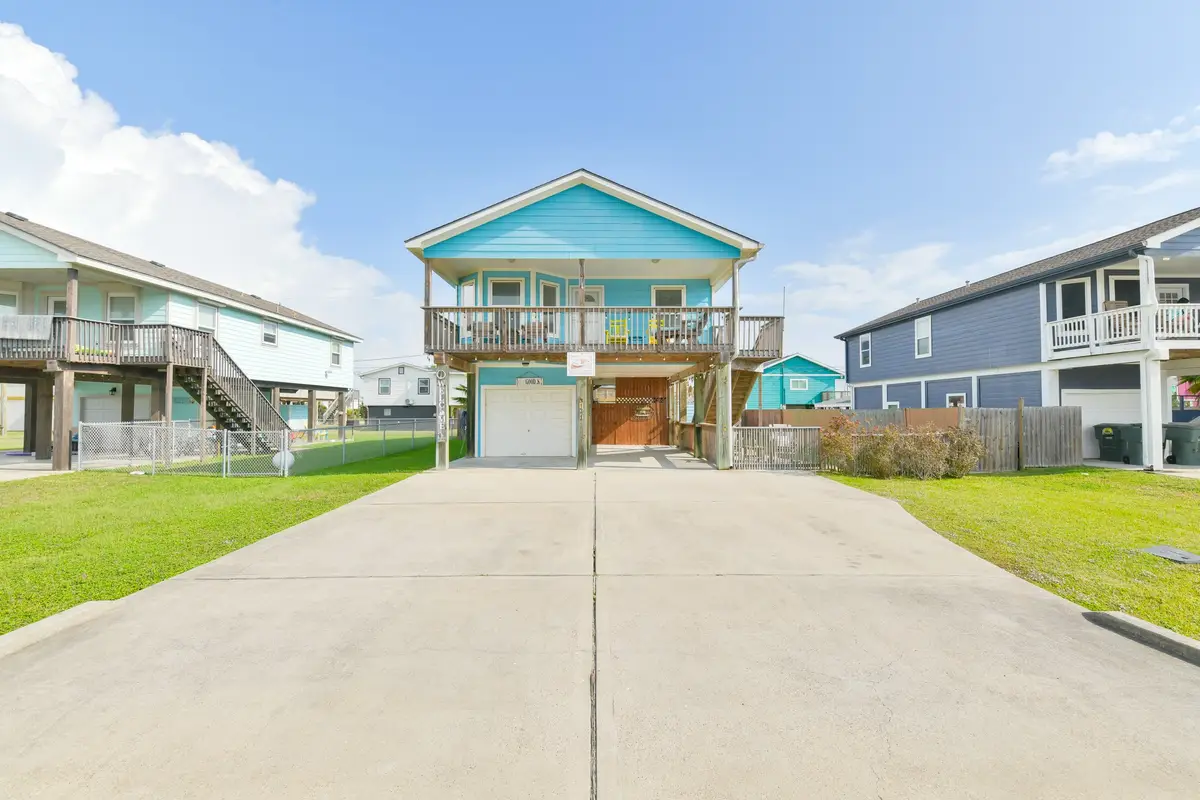 4131 Jackson Drive, Galveston, TX 77554 - Image #1