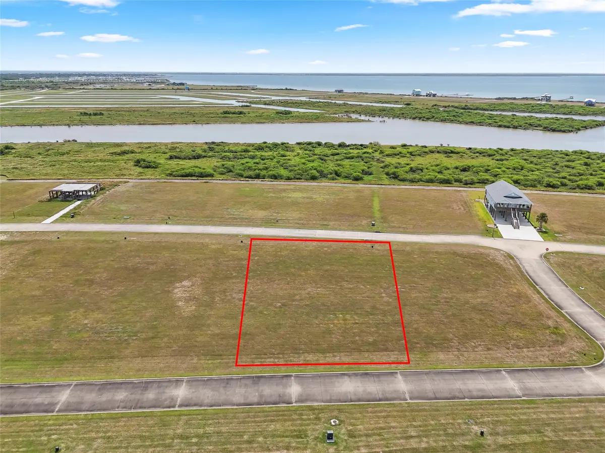 3041 Sandy Lane, Palacios, TX 77465 - Image #1