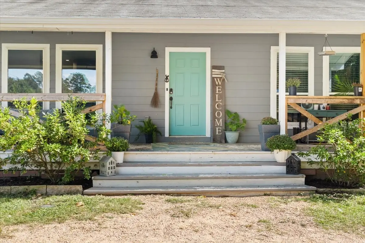 122 County Road 5019, Cleveland, TX 77327 - #1