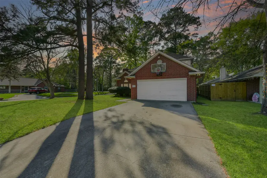 201 Pine Place Street, Dayton, TX 77535 - #2