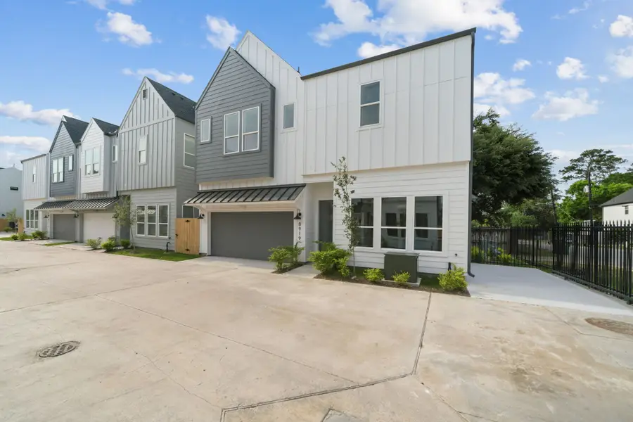 8906 Sunshine Laverne Lane, Houston, TX 77080 - #2