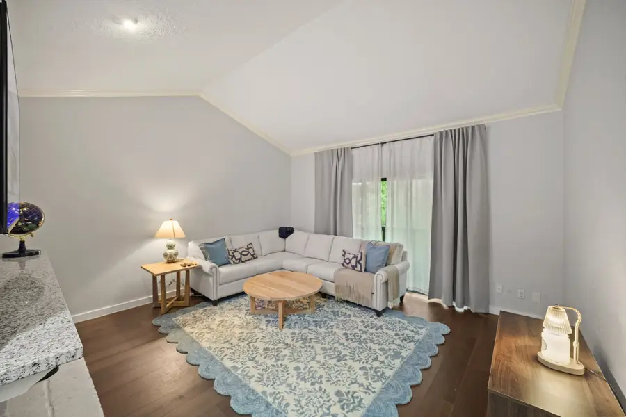 11711 Memorial Drive #276, Houston, TX 77024 - Image #2