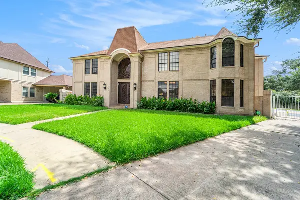 1743 Randons Point Drive, Sugar Land, TX 77478