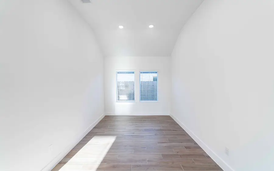 646 Escondido Drive, Dayton, TX 77535 - Image #2