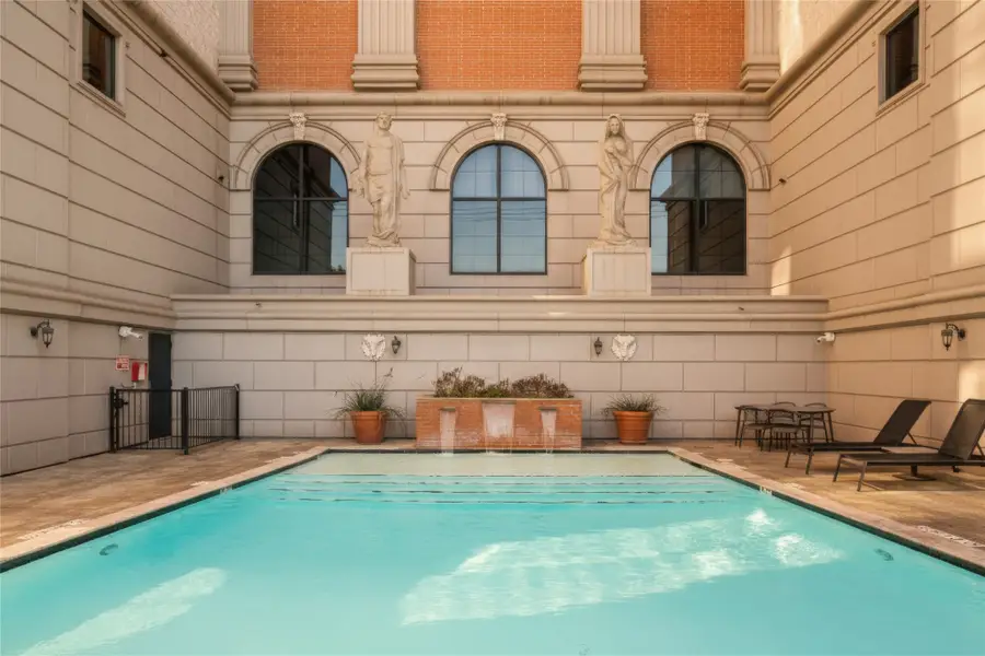 1025 S Shepherd Drive #110, Houston, TX 77019 - #2