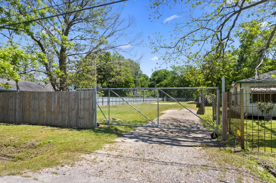 7004 Glass Street, Houston, TX 77016 - #3