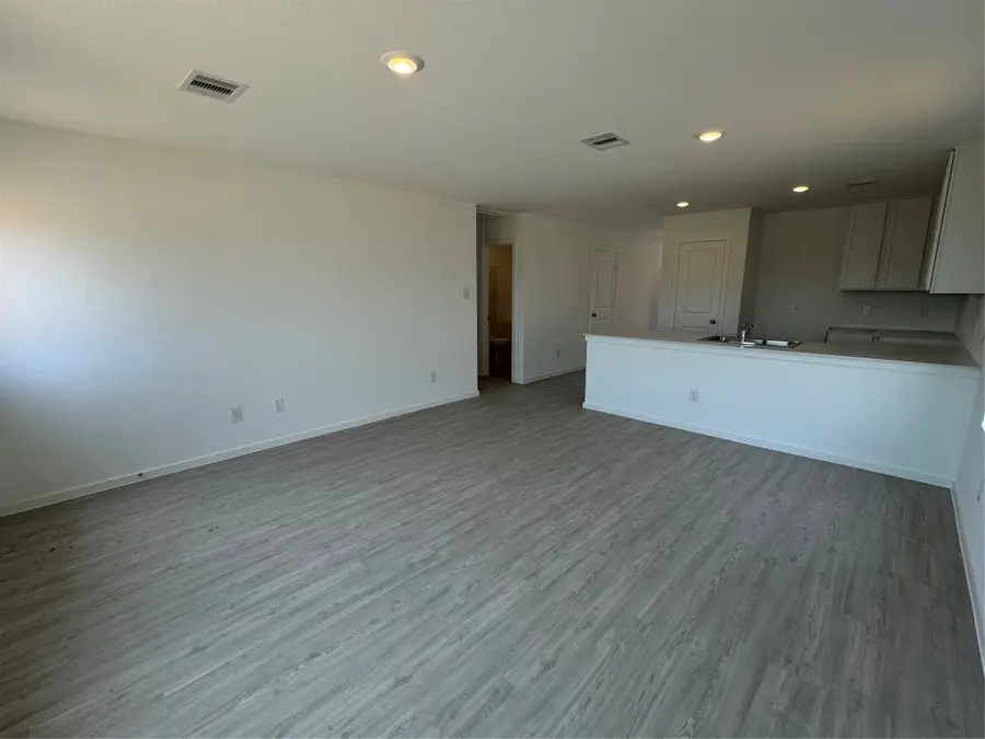 9231 Speckled Trout Drive, Baytown, TX 77521 - Image #3