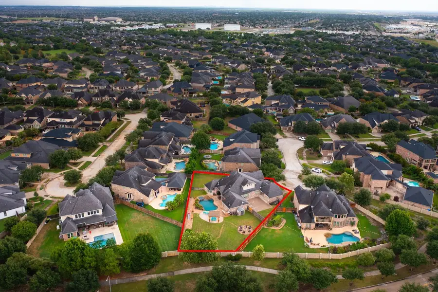 27714 Rocky Creek Court, Fulshear, TX 77441 - Image #3