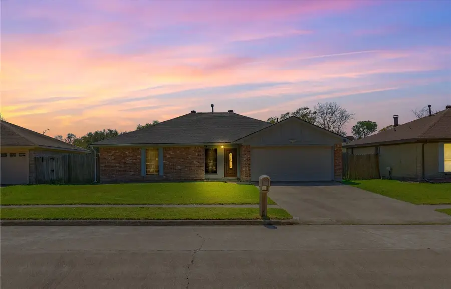 1703 Packsaddle Lane, Baytown, TX 77521 - #2