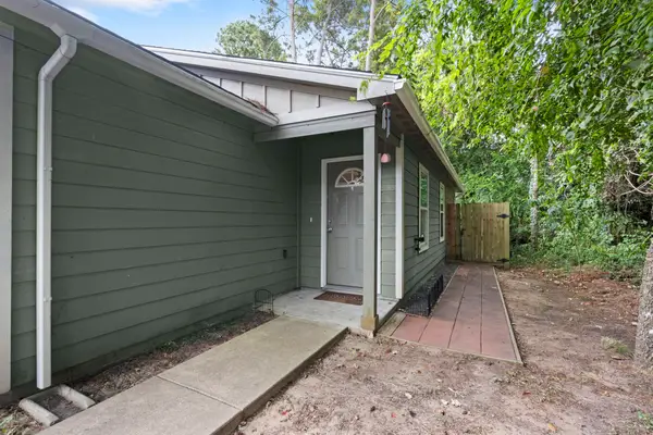 16807 Crestmont, Montgomery, TX 77316