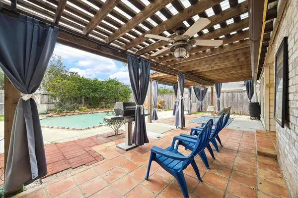 1306 S Kirkwood Road, Houston, TX 77077