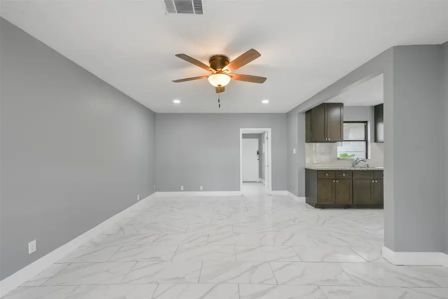1913 Scarborough Lane, Pasadena, TX 77502 - #2