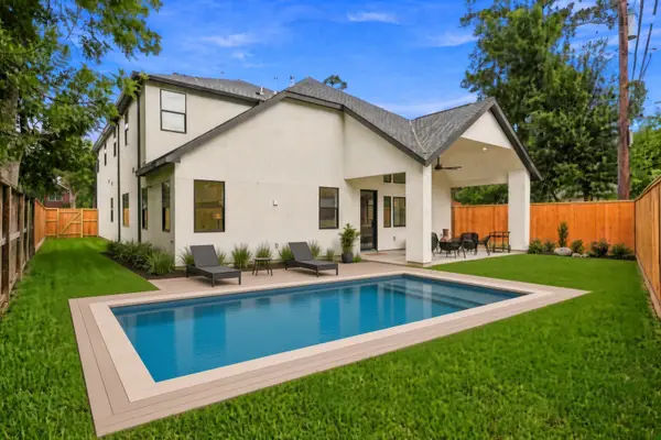 959 Althea Drive, Houston, TX 77018