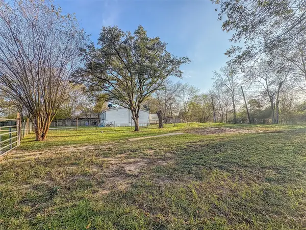 907 Westview Circle, Caldwell, TX 77836