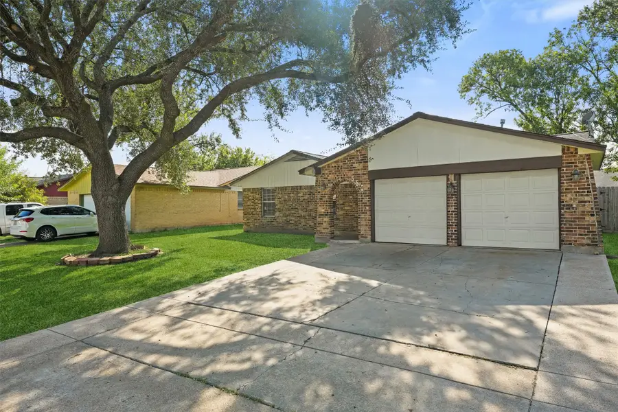 550 Slumberwood Drive, Houston, TX 77013 - Image #2