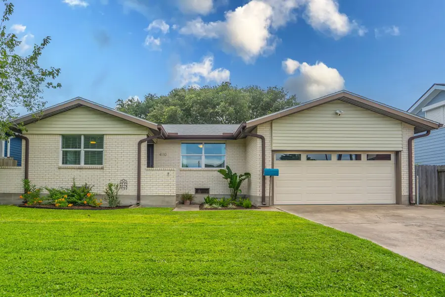 4110 Avenue Q 1/2, Galveston, TX 77550 - #2
