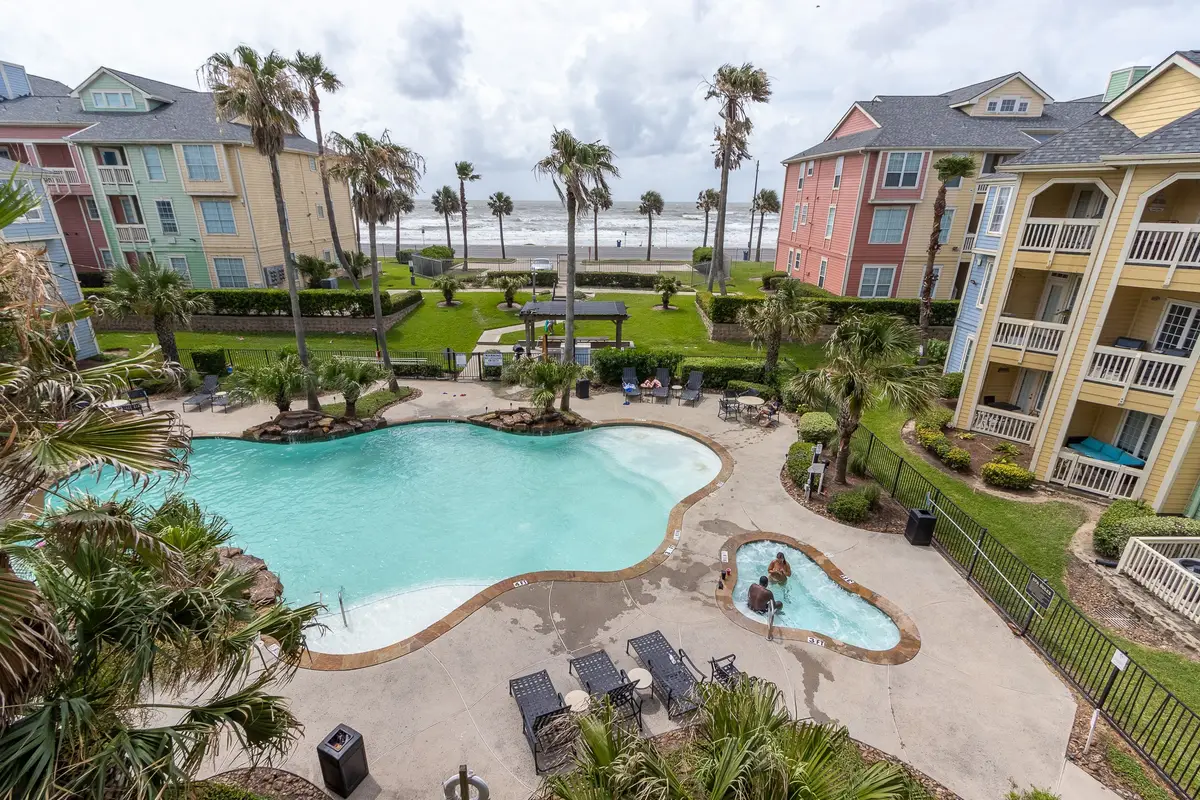 7000 Seawall Boulevard #833, Galveston, TX 77551 - Image #1