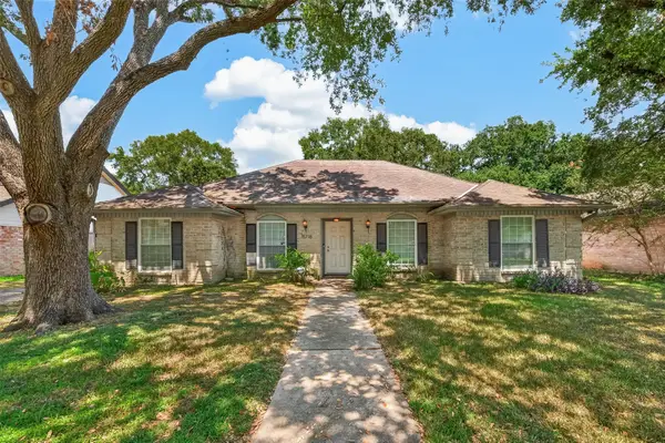 15718 Tumbling Rapids Drive, Houston, TX 77084
