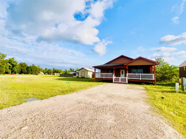 54 Road 5203, Cleveland, TX 77327
