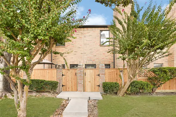 9800 Pagewood Lane #2703, Houston, TX 77042